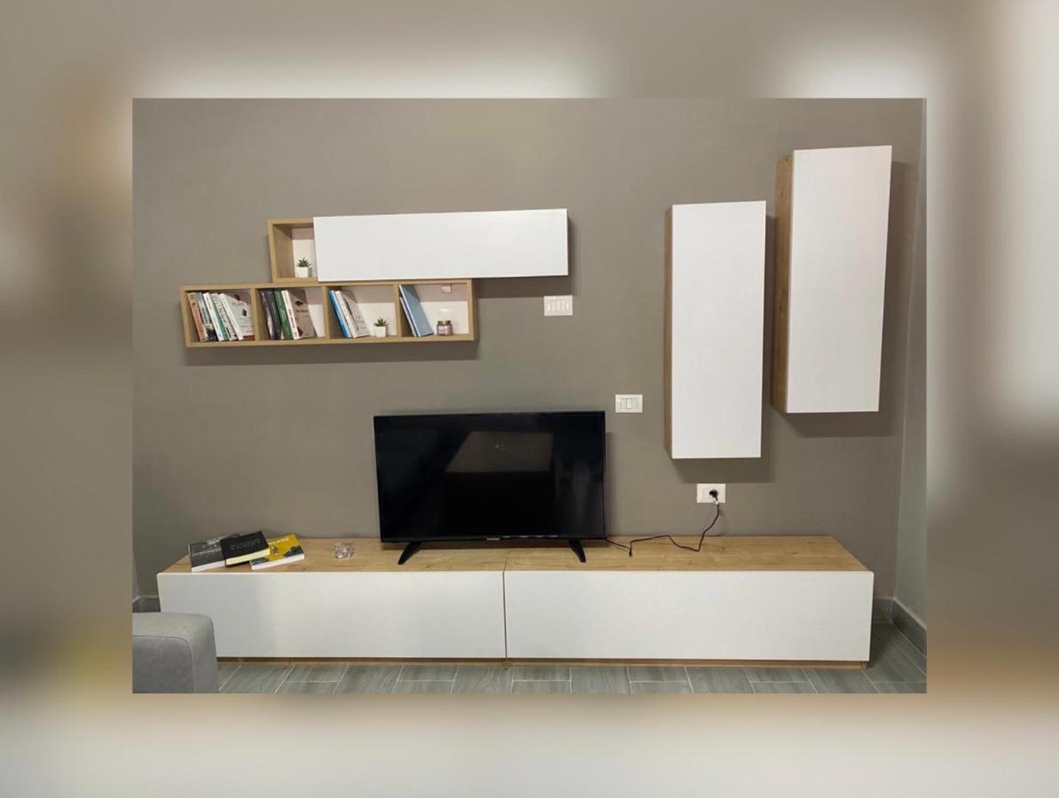 New New Bazaar Apartment Tirana Bagian luar foto