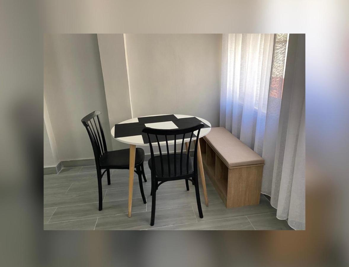 New New Bazaar Apartment Tirana Bagian luar foto