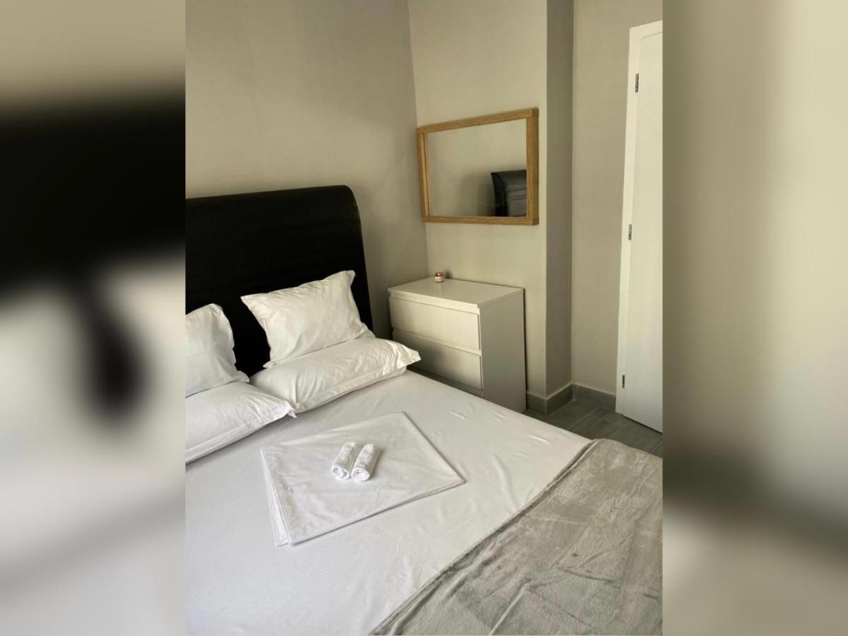 New New Bazaar Apartment Tirana Bagian luar foto